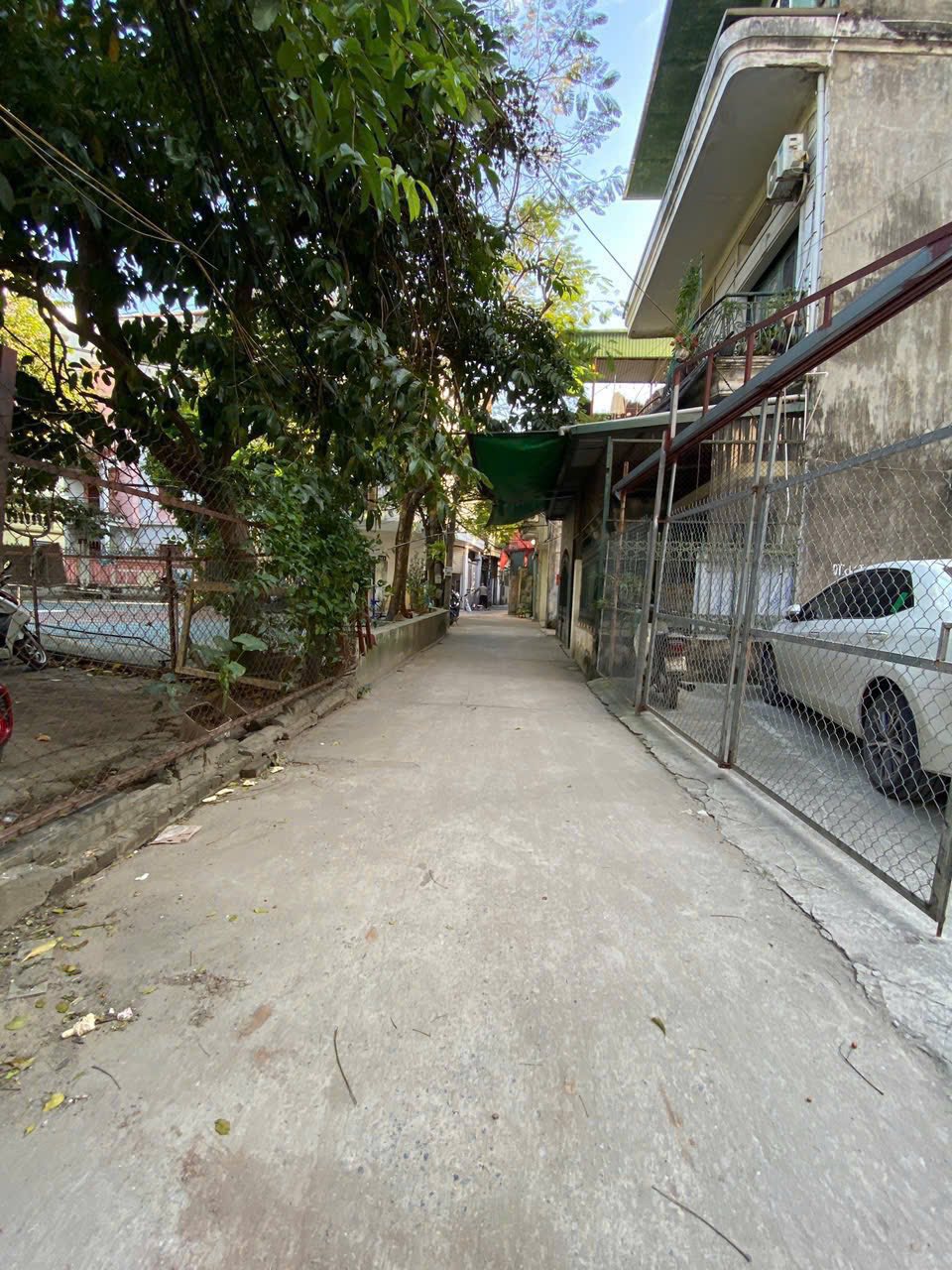 ĐẤT VÀNG PHỐ NGUYỄN VĂN CỪ 131M2, LÔ GÓC, MT 18M, NGÕ THÔNG Ô TÔ - 28 TỶ