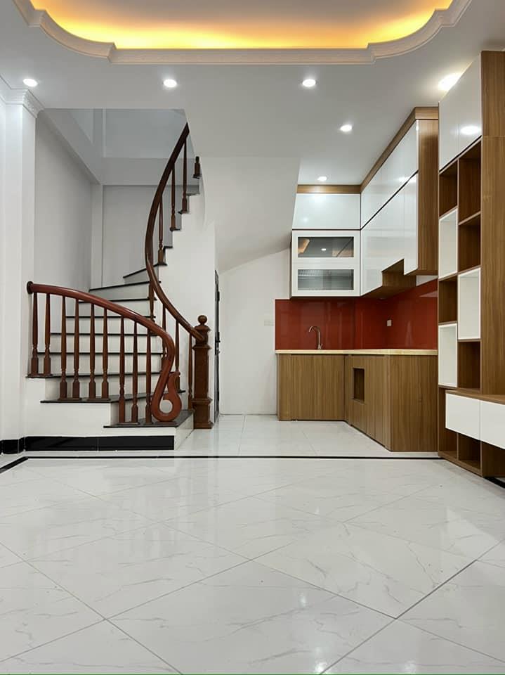 BÁN NHÀ PHÚC LỢI -  40M2 FULL CÔNG NĂNG – NGAY NHÀ VĂN HOÁ - HƠN 5 TỶ XÍU