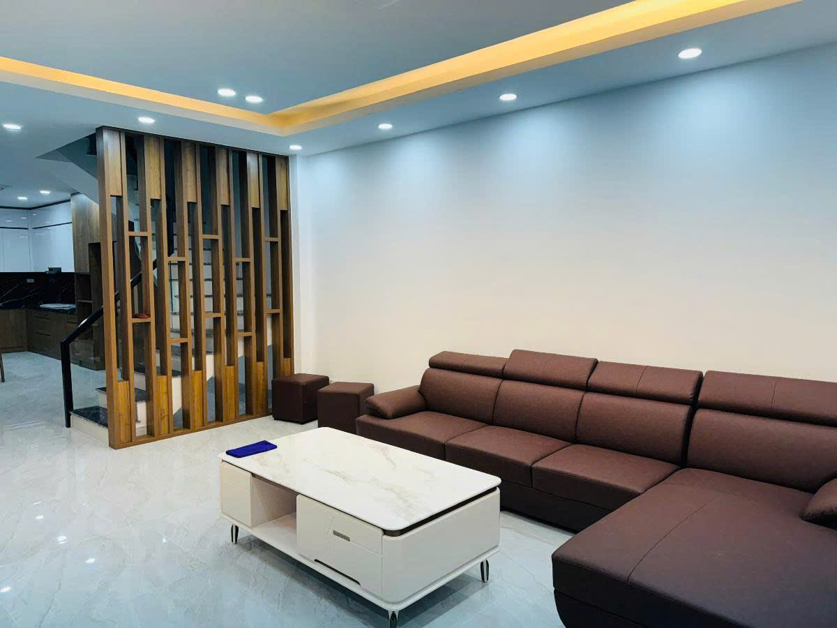 Bán nhà Bát Khối 78m 6 tầng MT5m thang máy gara kinh doanh hơn 22 tỷ