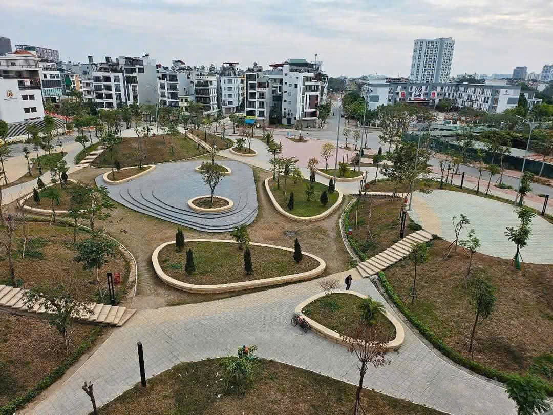 CHÍNH CHỦ CẦN BÁN LÔ ĐẤT CHỈ VỚI 145 TRIỆU RẺ NHẤT PHỐ NGỌC THỤY - lONG BIÊN