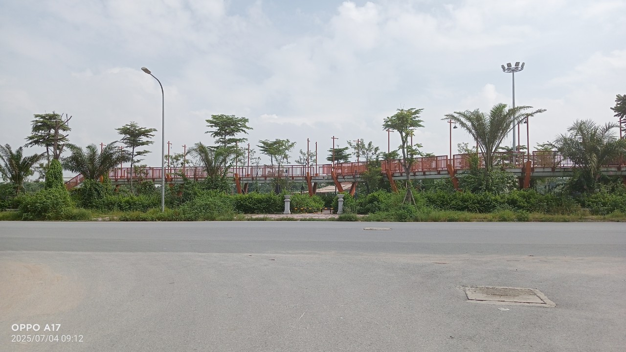 BÁN ĐẤT THẤT TÁI ĐỊNH CƯ NGỌC THỤY - GIÁ CHỈ 310 TRIỆU ????
???? Vị trí đẹp - Giá siêu rẻ - Sổ đỏ chính chủ

Diện tích: 80m²

Mặt tiền: 5.6m, giá 310 triệu