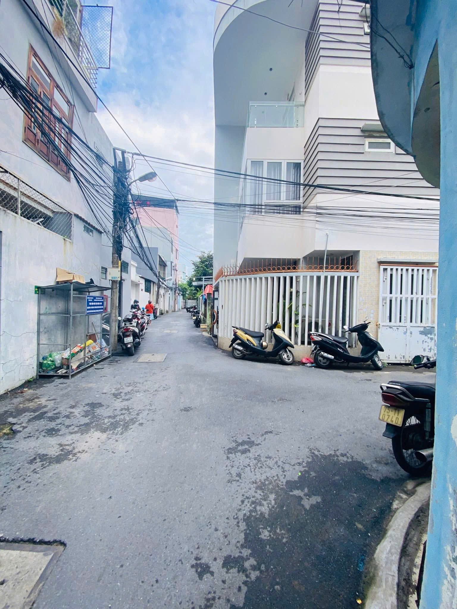 TRUNG TÂM SƠN TRÀ VIP 500M RA NGUYỄN VĂN THOẠI 75m2 giá 5.x tỷ