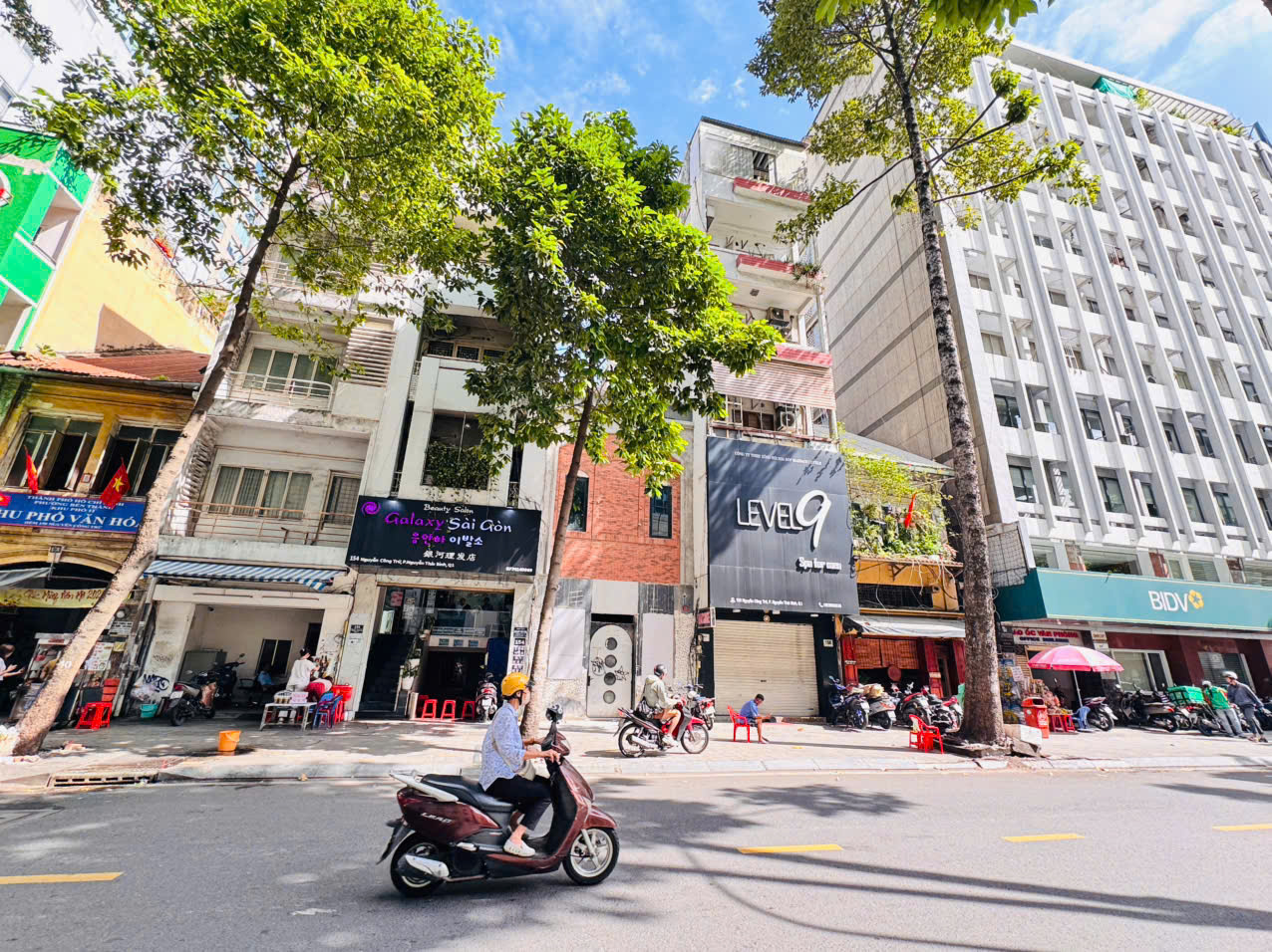 QUẬN 1: BÁN NHÀ 2 TẦNG MẶT TIỀN THƯƠNG HIỆU NGUYỄN CÔNG TRỨ, P.NGUYỄN THÁI BÌNH- DT ĐẸP 4,5M*22,5M VUÔNG VỨC- XUNG QUANH TẬP TRUNG CÁC TÒA NHÀ NGÂN HÀNG LỚN- 0938676685 CHÍNH CHỦ GIÁ TỐT