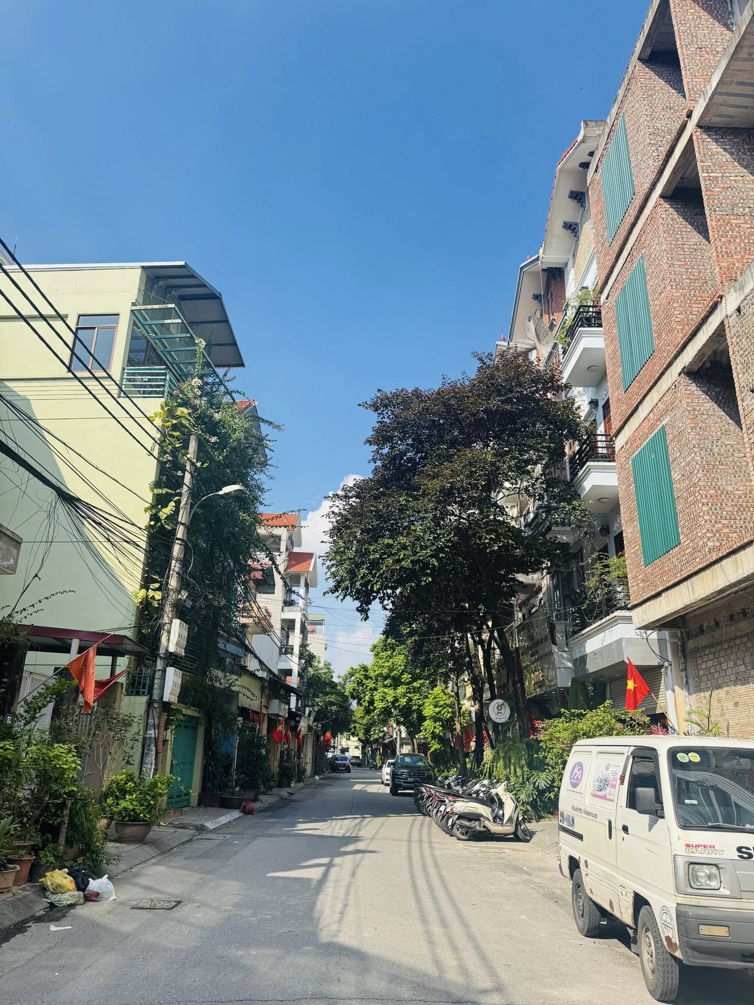 Bán Nhà Thanh Am 85m2, 4T, MT 4.5m Vỉa Hè, Ô Tô Tránh, Kinh Doanh, Dòng Tiền - 15.x Tỷ
