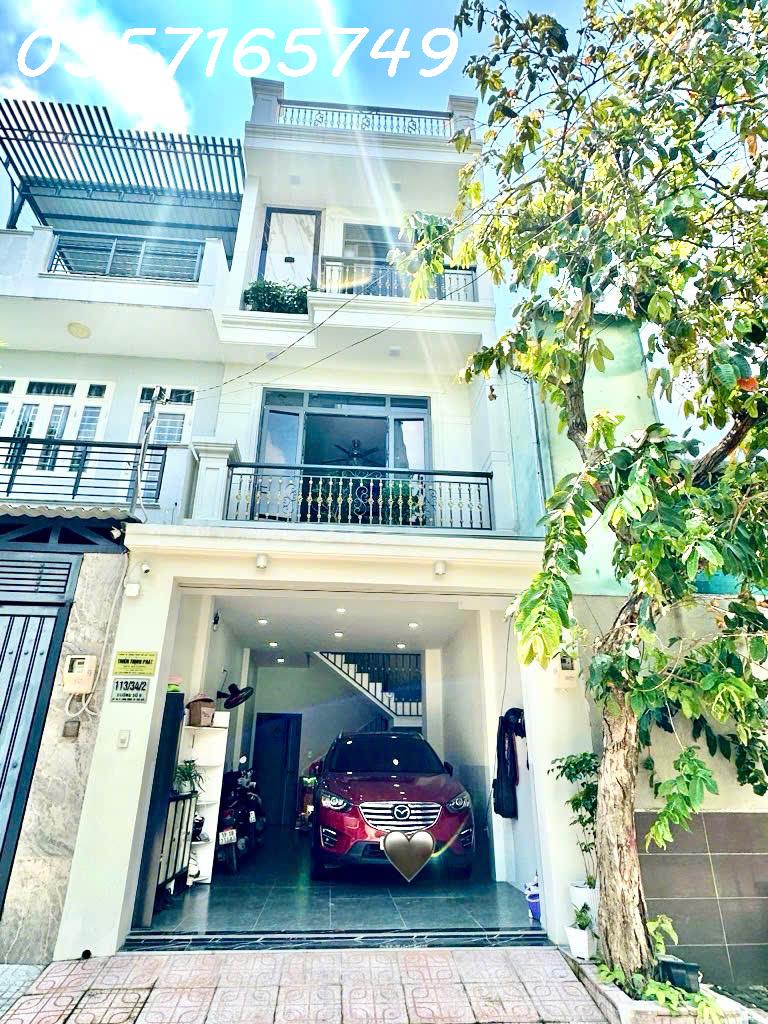 BÁN NHÀ ĐẸP FULL NỘI THẤT - 1 TRỆT 2 LẦU 1 TUM  - 200m2 SỬ DỤNG - CÓ GARA Ô TÔ - KẾ VINHOMES GRAND PARK P. LONG BÌNH  QUÂN 9. VIEW ĐẸP  SÂN THƯỢNG THOÁNG MÁT- ĐƯỜNG SỐ 6 KHU DÂN CƯ DÂN TRÍ CAO. HẺM XE TẢI