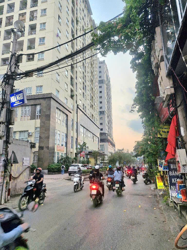 mặt phố Đại Từ 85m chỉ 12,8 tỷ, sổ đỏ nở hậu, ô tô tránh, kinh doanh