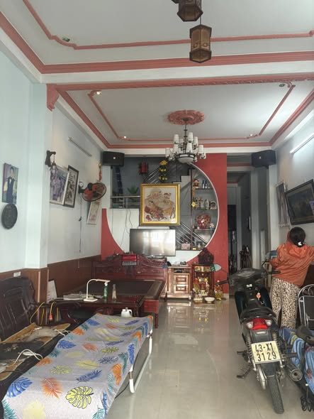 Bán nhà 2 tầng đường NGUYỄN LỘ TRẠCH - Hoà Cường Nam Dt 90m2 giá 10ty6 LH 0942992361