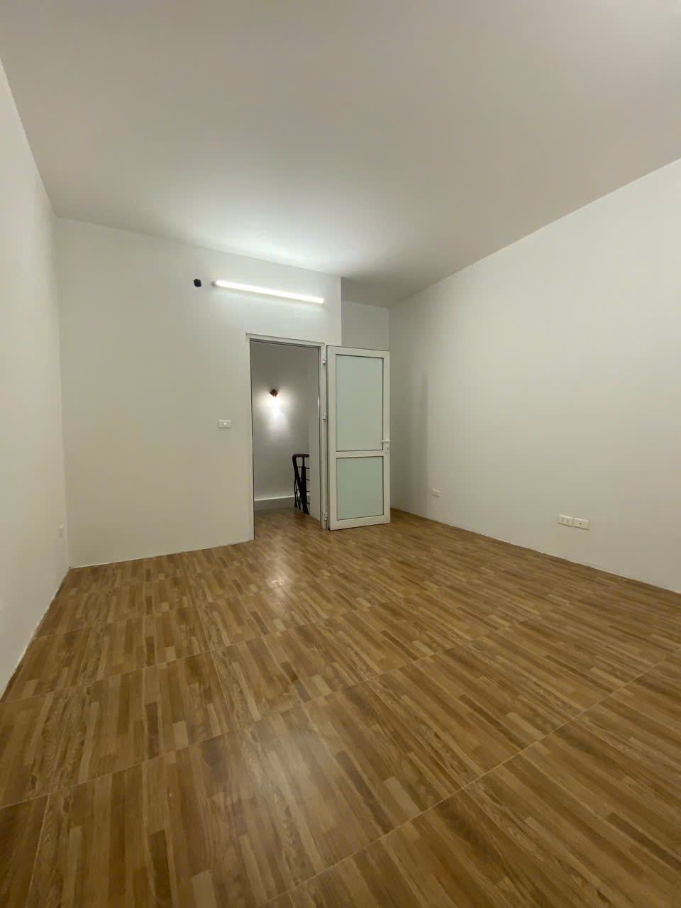 NHÀ MỚI NGỌC THỤY – LONG BIÊN  Ô TÔ QUA CỔNG  FULL NỘI THẤT  7.39 TỶ ????????