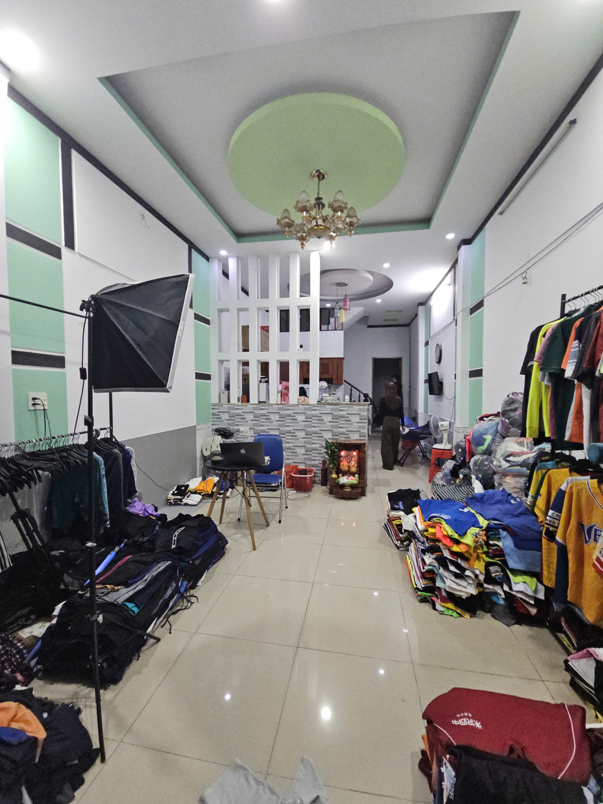 Bán nhà 1 Trệt 1 Lầu Dĩ An,SHR đường nhựa 3 ô tô,gần ĐHQG TPHCM,giá rẻ