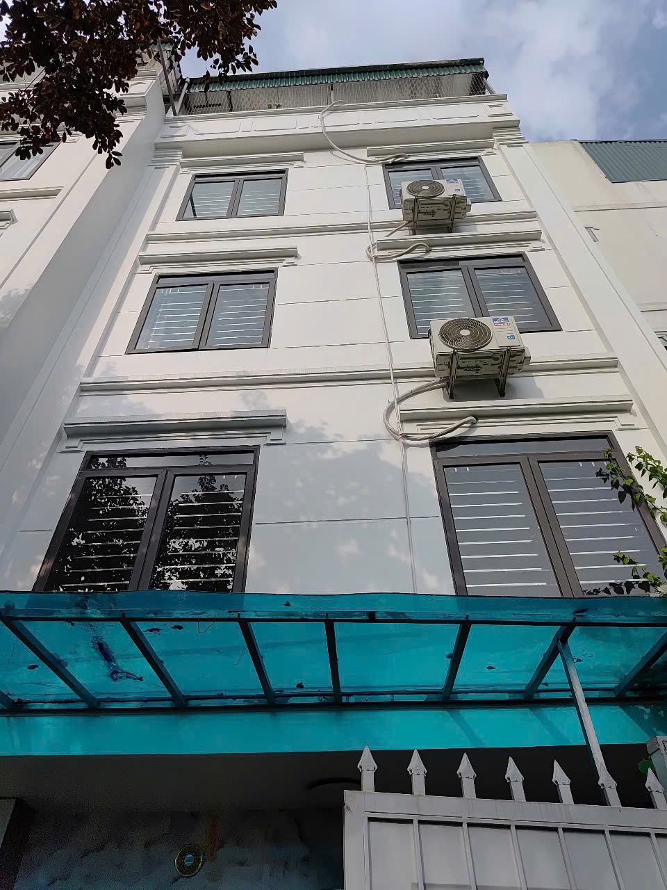 Bán nhà hà trì - hà đông - 40m2 - 5 tầng - mặt tiền 5.5m - thang máy - full nội thất
