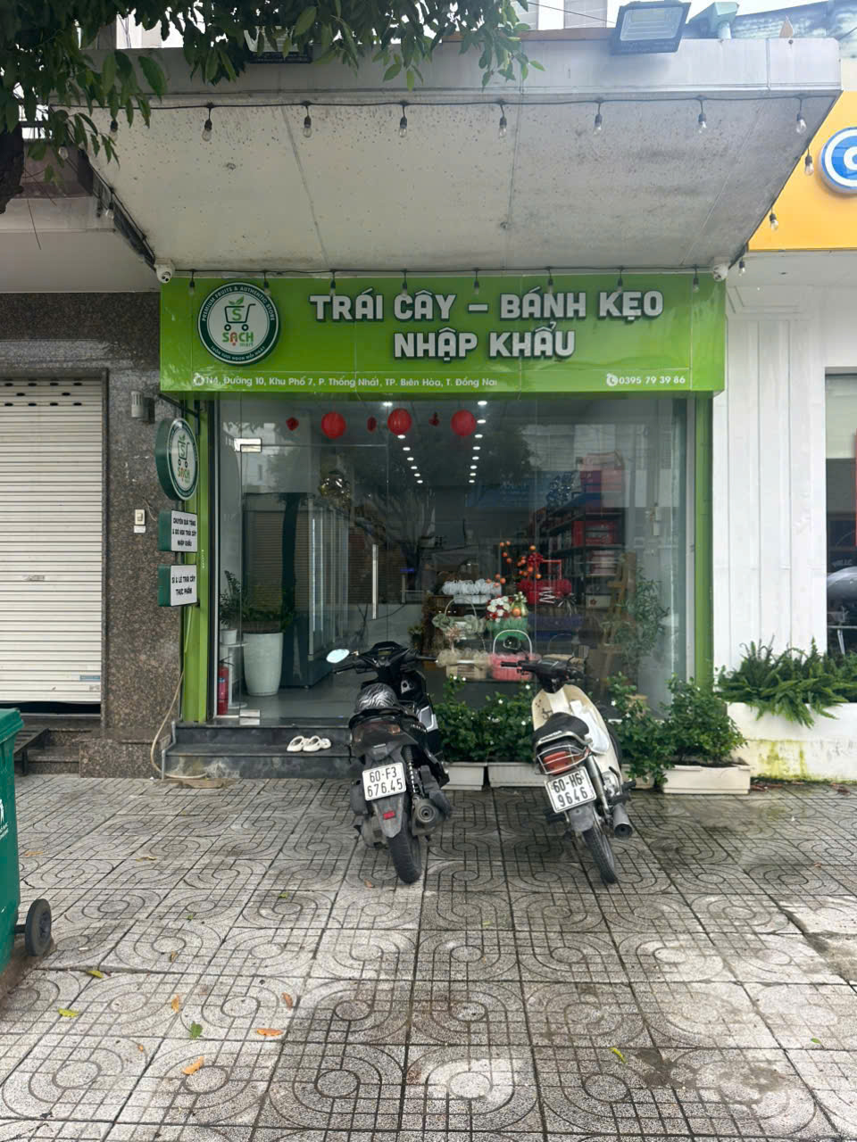 SANG NHƯỢNG GẤP CỬA HÀNG TRÁI CÂY NHẬP KHẨU – MẶT TIỀN ĐƯỜNG D10, P. TRẤN BIÊN