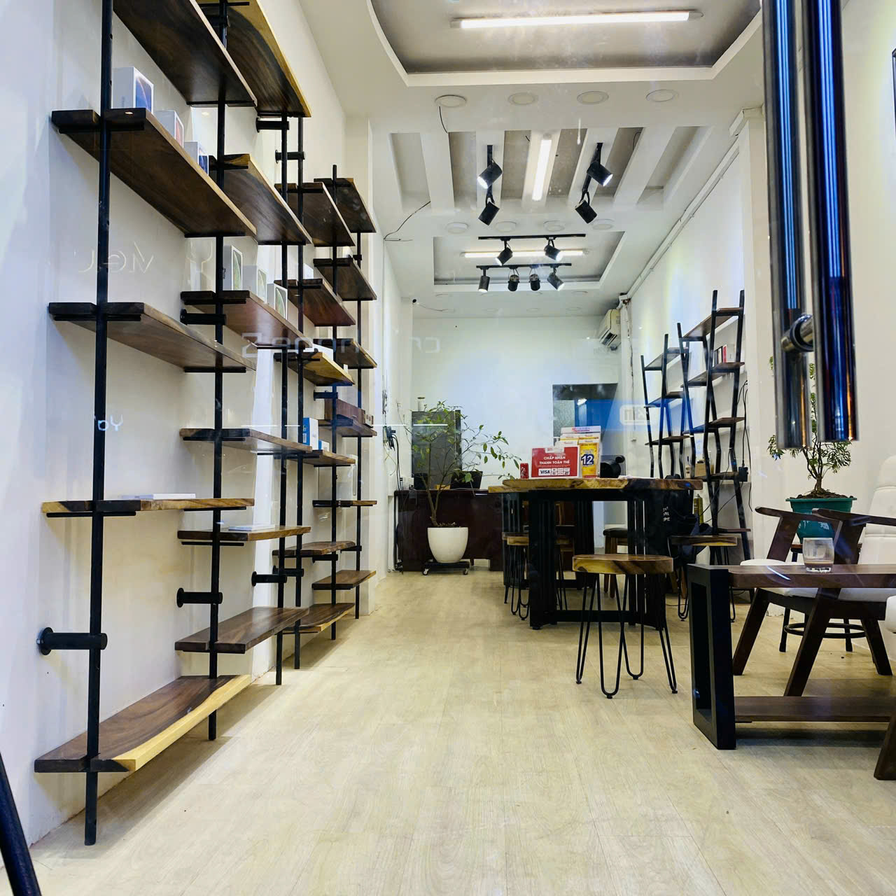 CHO THUÊ NHÀ NGUYÊN CĂN MẶT TIỀN ĐƯỜNG 3 THÁNG 2, PHƯỜNG 10, QUẬN 10