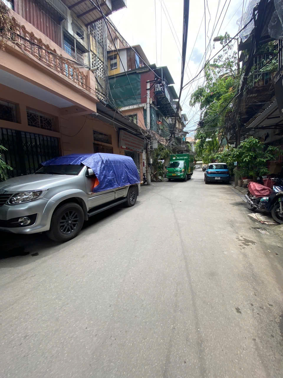 ???? BÁN NHÀ 6 TẦNG – NGÔ GIA TỰ – Ô TÔ VÀO NHÀ – Ở + CHO THUÊ
???? Vị trí hiếm, ngõ thông thoáng, ô tô vào nhà, gần Nguyễn Văn Cừ – cầu Chương Dương. Khu dân trí cao, an ninh tốt, tiện ích ngập tràn.

???? Diện tích 60m², mặt tiền 4m
???? Nhà 6 tầng: