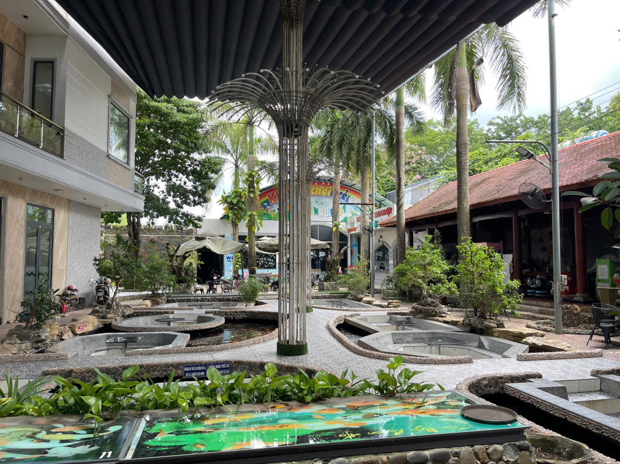 Bình Dương ! CHÍNH CHỦ BÁN TỔ HỢP, DT : 3027 m2 ( NHÀ 5m x 18m, 2 lầu + QUÁN CAFE S/VƯỜN + NHÀ VUI CHƠI ) Tel : 0907067939 - 0899939979 ( chính chủ )
