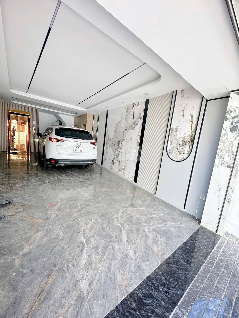 Chủ Cần Tiền Bán Gấp Nhà Phố Trạm 58m2 7T Thang Máy, Gara 2 Ô Tô, Nhỉnh 16 Tỷ