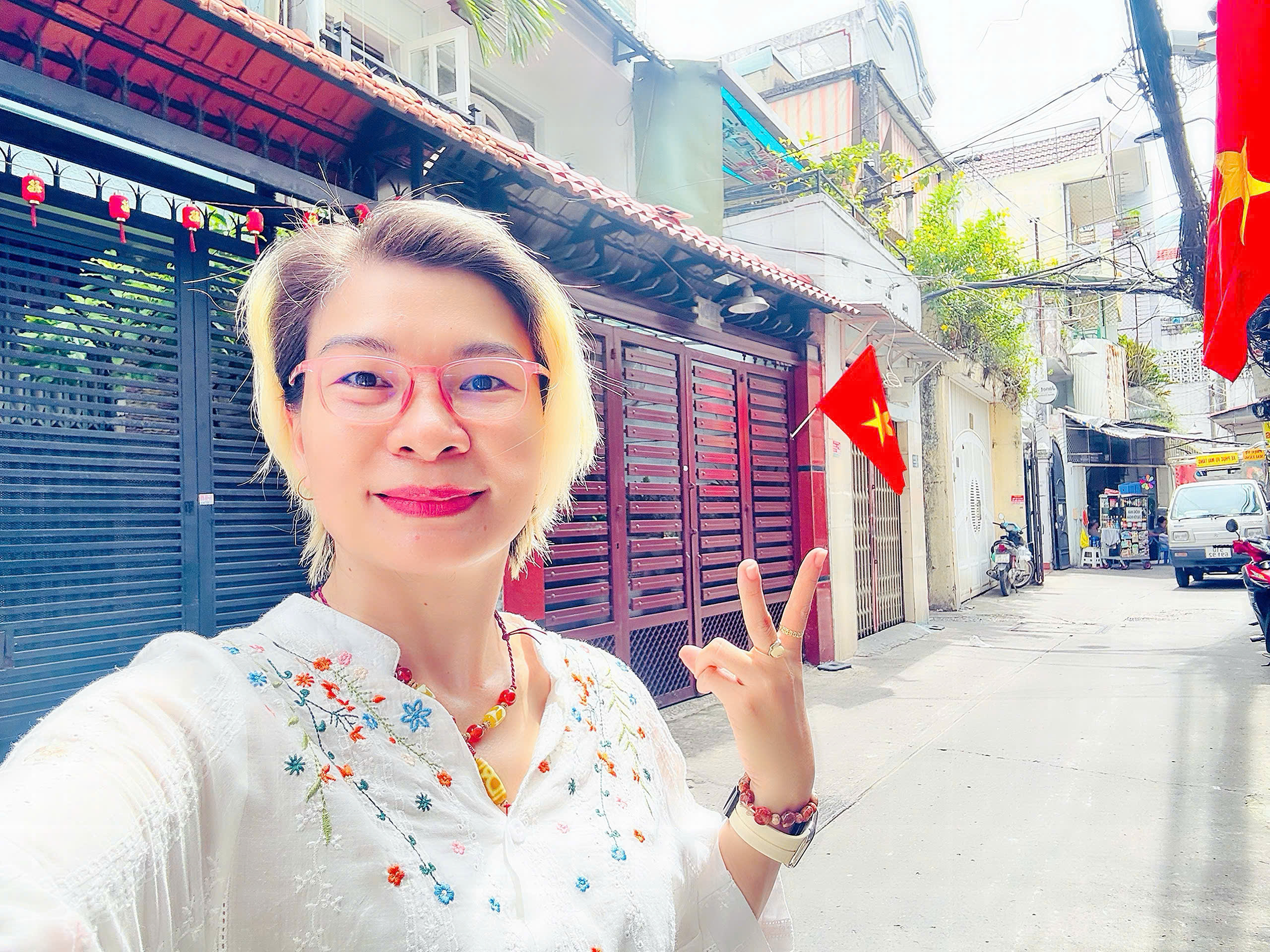 BÁN NHÀ 4 TẦNG XE HƠI NGỦ TRONG NHÀ Đ.TRẦN QUANG DIỆU, QUẬN 3 - GIANG GIANG: 0901611116