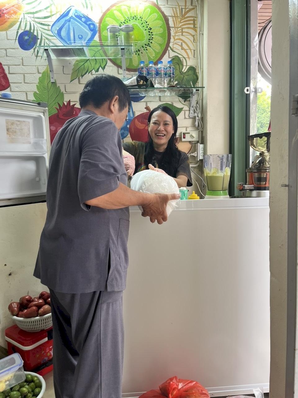 Cần sang nhượng quán nước ép CF KIT tại 89 Thợ Nhuộm Phường Trần Hưng Đạo, Hoàn Kiếm, Hà Nội