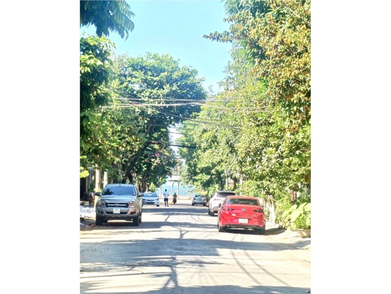 Bán đất đường PHẠM ĐÌNH HỔ (trục 7m5 thông biển NTT) DT 80m2 giá 5ty7 LH 0942992361