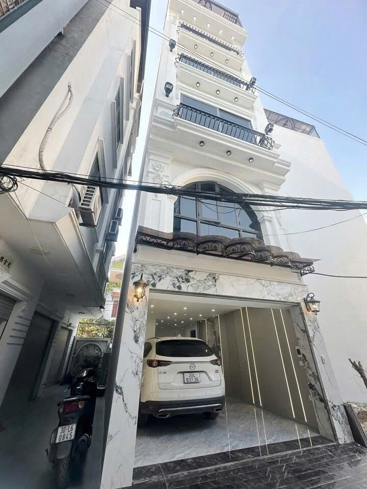 Sale sập sàn - Giảm chào 1,5 tỷ chỉ còn 12,9 tỷ  Phố VIP Đàm Quang Trung  DT 42m xây 7 tầng lầu