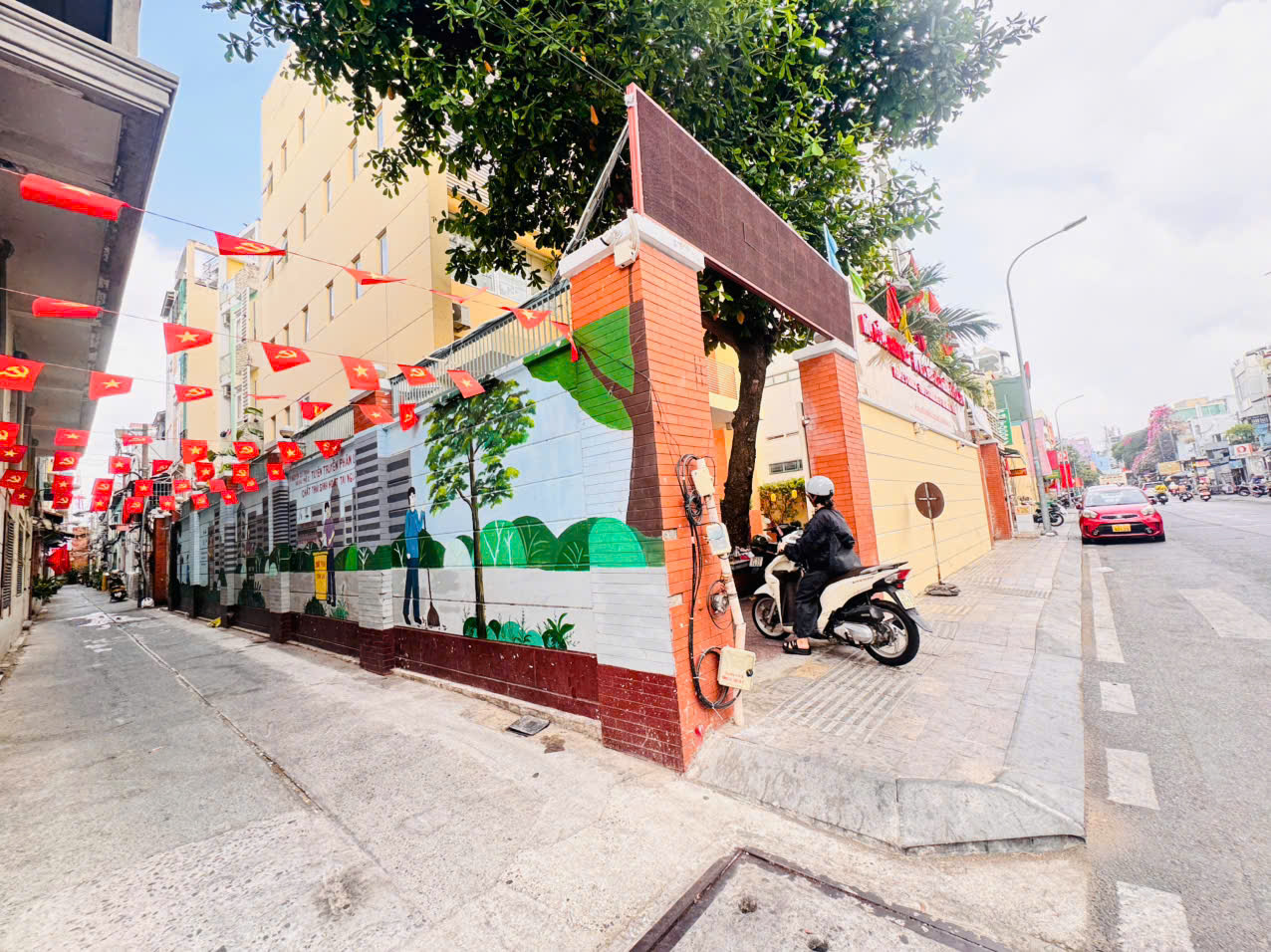 BÁN 2 NHÀ 5 TẦNG MẶT TIỀN XE HƠI NGỦ TRONG NHÀ Đ.TRẦN ĐÌNH XU, QUẬN 1- NGANG LỚN HIẾM 8M*11M- CHỦ 1 ĐỜI XƯA- 0938676685 GIANG GIANG