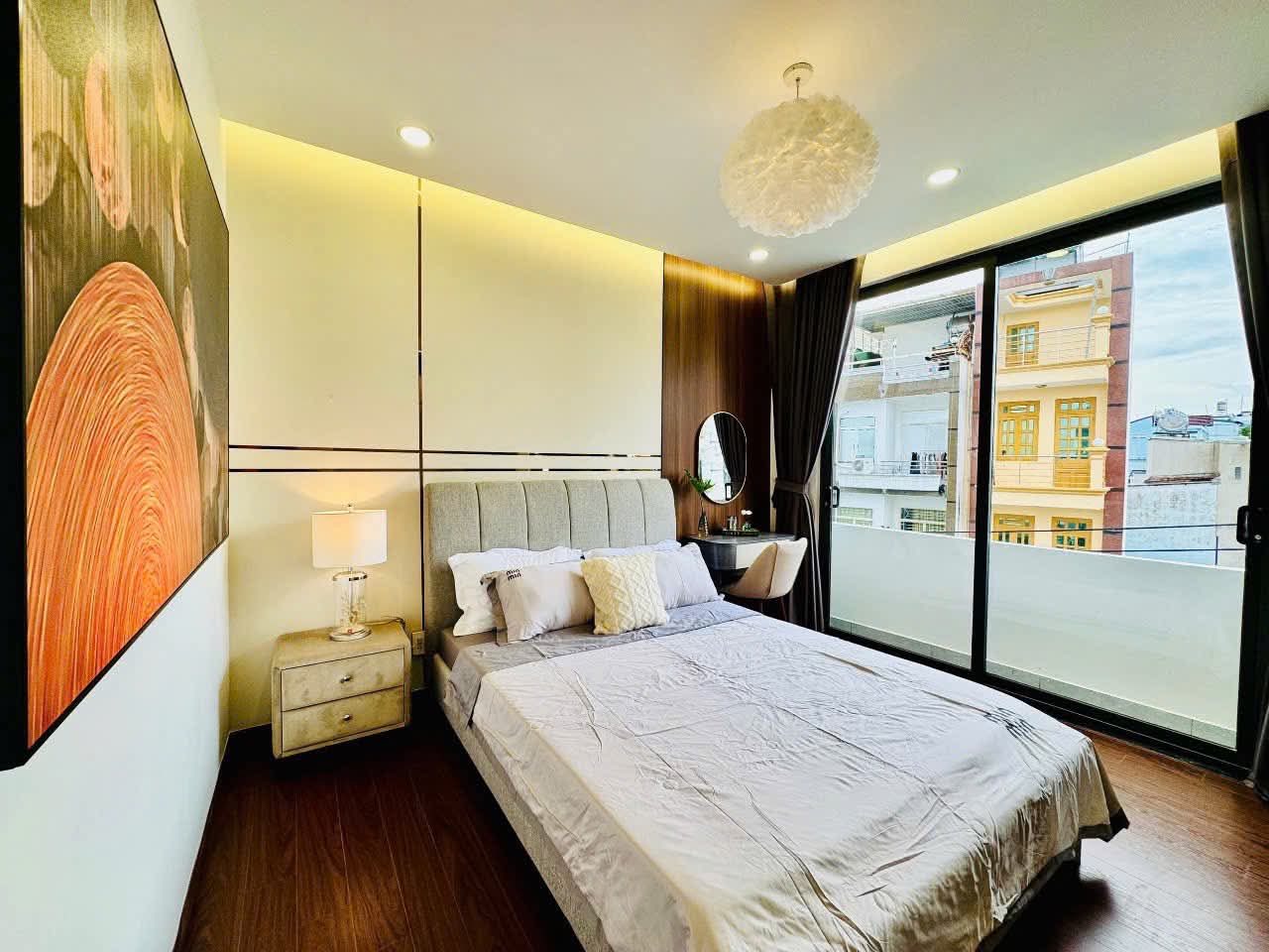 Siêu Phẩm MTKD - Khu Chu Văn An - Xe Hơi ???????????? Ngủ trong nhà - 6.4❌8.5 - 4 Tầng - 3 PN 4 WC