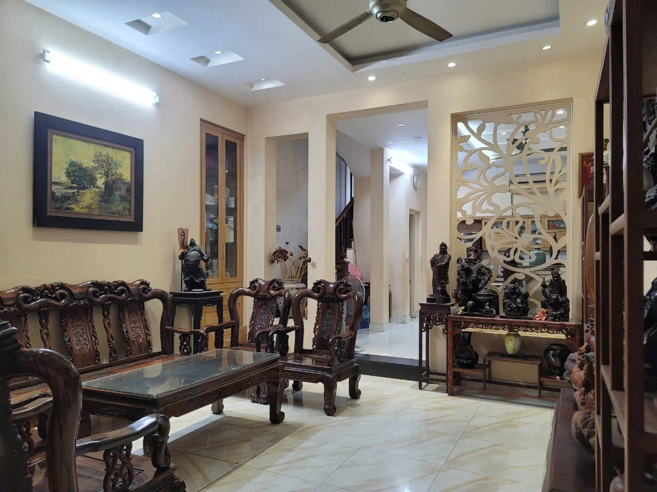 MẶT PHỐ - NHÀ DÂN XÂY - MẶT TIỀN RỘNG NHẤT PHỐ - KINH DOANH TỐT - Ô CHỜ THANG MÁY - KHU VỰC ĐÔNG DÂN CƯ. VỚI DT GẦN 90M2 MÀ GIÁ CỰC HỜI CHỈ NGOÀI 20 TỶ .