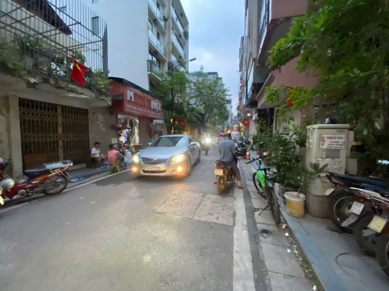 ???? CỰC HOT, BÁN NHÀ MẶT PHỐ TRƯƠNG HÁN SIÊU, HOÀN KIẾM, 91M2 6T MT 4.5M, GIÁ CỰC RẺ ????