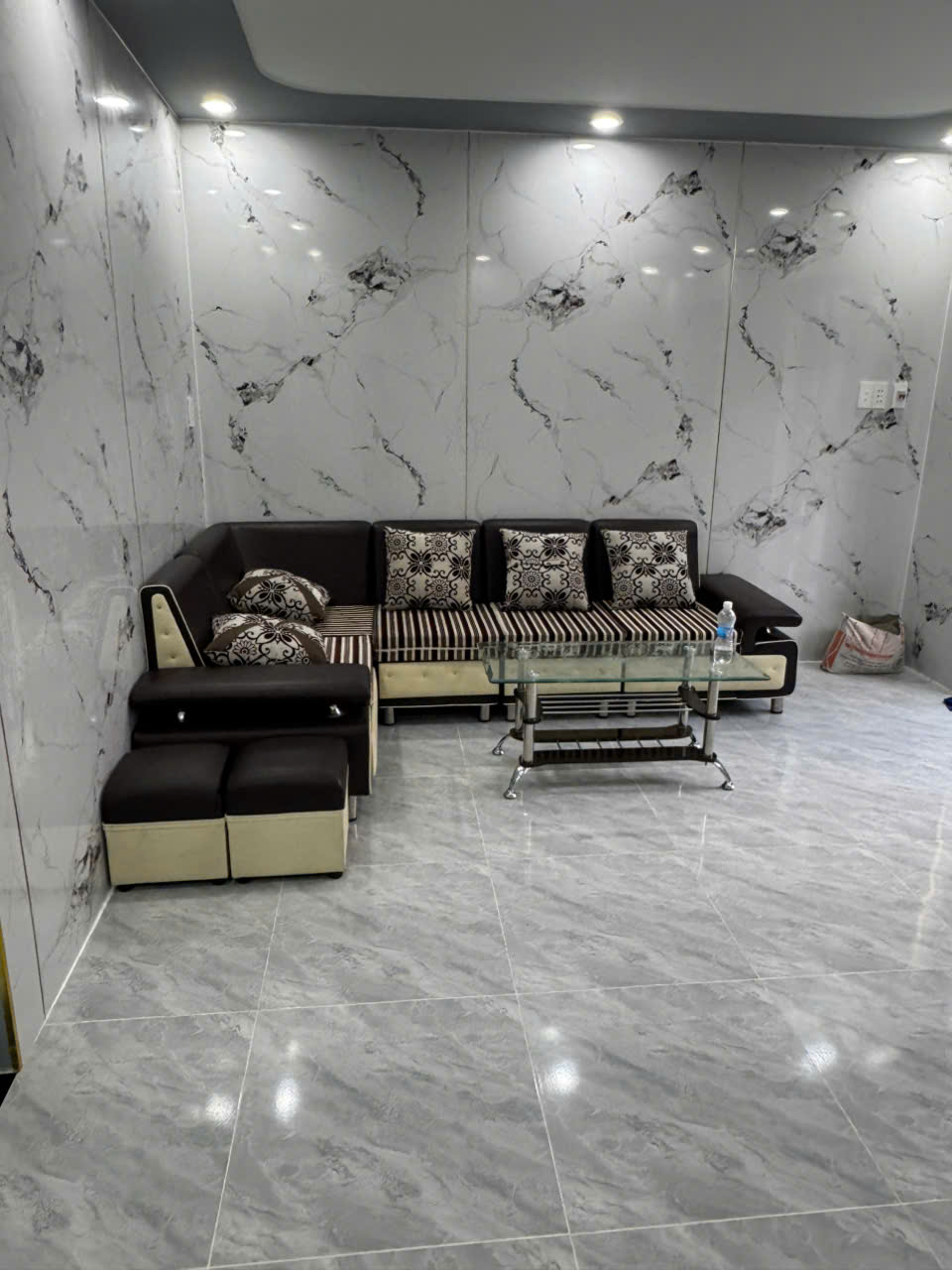 Bán nhà 2 Tầng TP Đồng Nai Mới 100%,SHR thổ cư,ngay cổng chào P.Biên Hòa