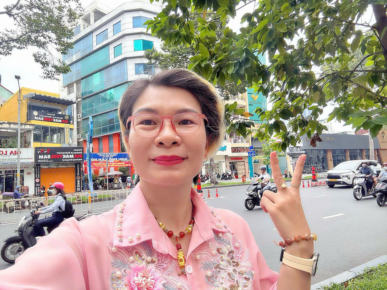 CHÍNH CHỦ CẦN BÁN NHÀ 3 TẦNG MẶT TIỀN KD ĐƯỜNG TRẦN HƯNG ĐẠO, QUẬN 1 - DÒNG TIỀN THUÊ ĐỀU 88TR/TH*LH GIANG GIANG: 0938676685