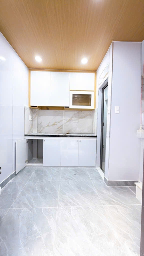 bán nhà sổ hồng riêng  Q4 DTSD 25 M2  CHỈ 1 TỶ