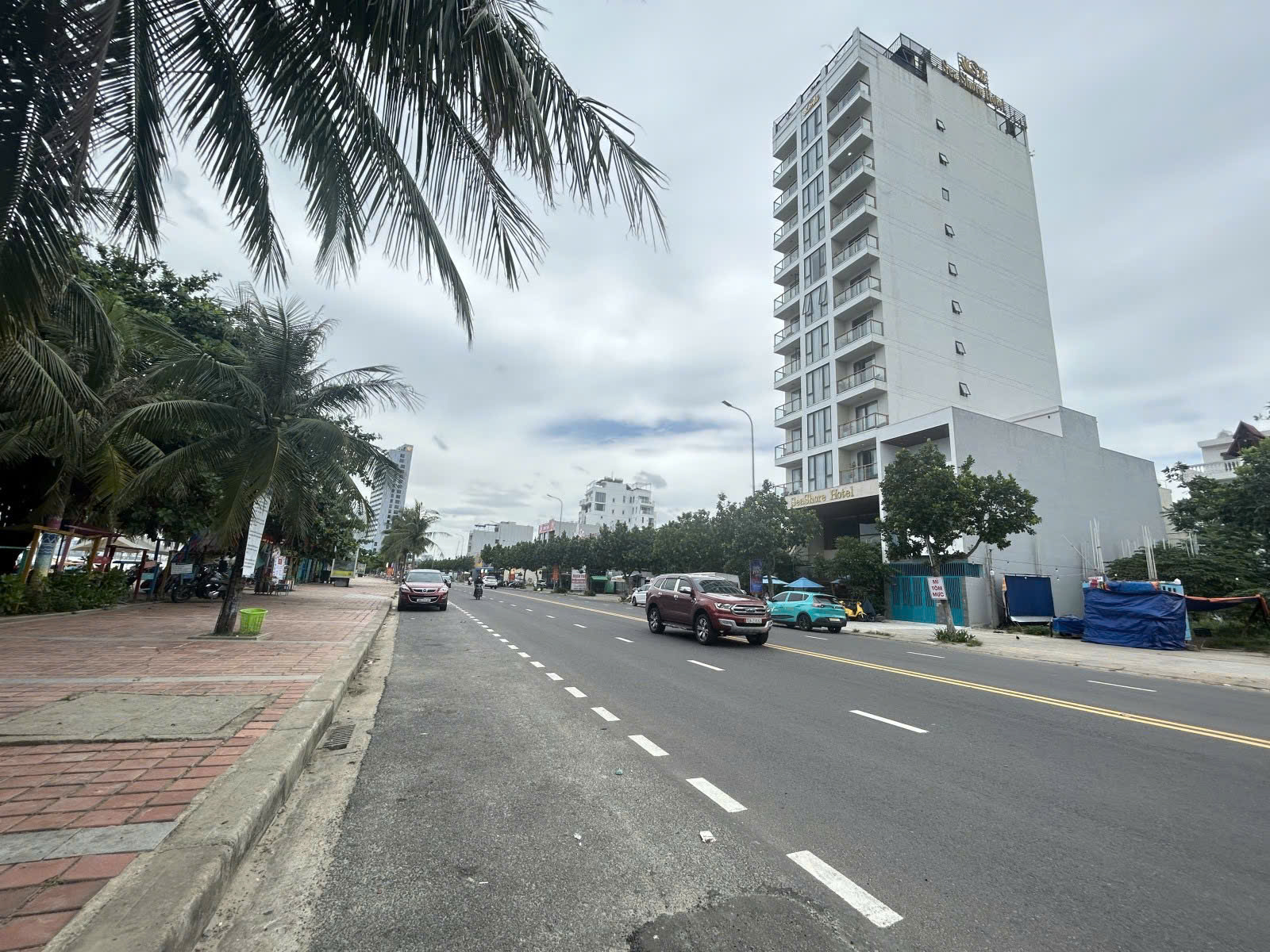 TRUNG TÂM SƠN TRÀ -  5 PHÚT RA BIỀN - NGANG RỘNG 7,4m Già rẻ chỉ 4,8 tỷ