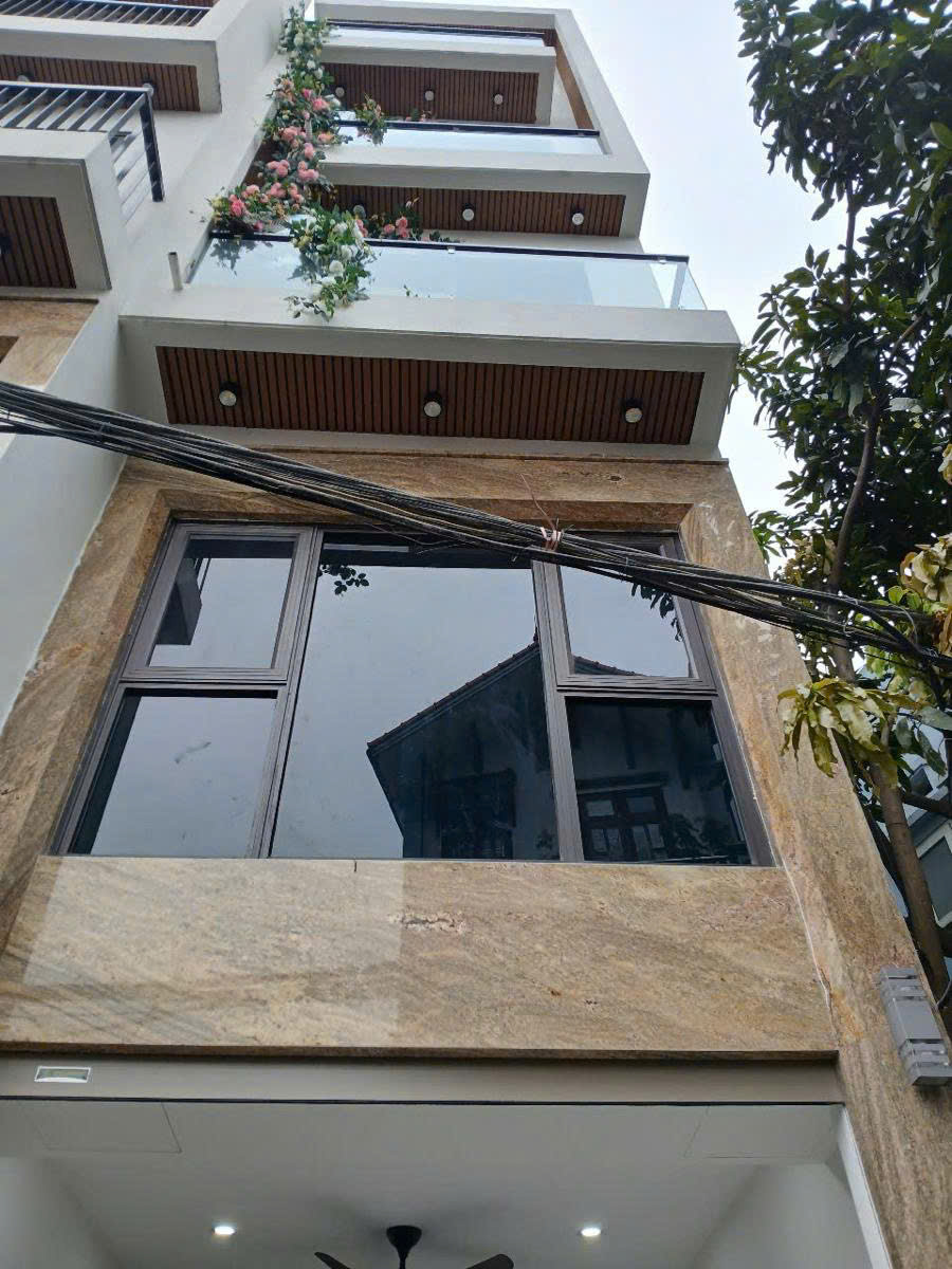 Bán nhà Thạch Bàn 46m 5 tầng thang máy ô tô tránh hơn 10 tỷ