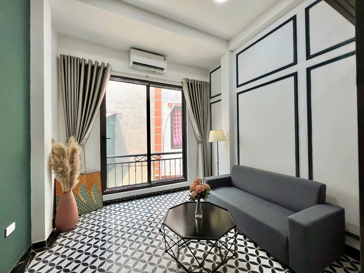 Cho Thuê Ccmn đẹp 100% thoáng sáng ngõ 82 Kim Mã, Ba Đình