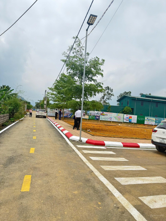 Bán lô góc 100m2 Phú Cát, MT 15m, đường 8m, full thổ cư, gần CNC Hoà Lạc