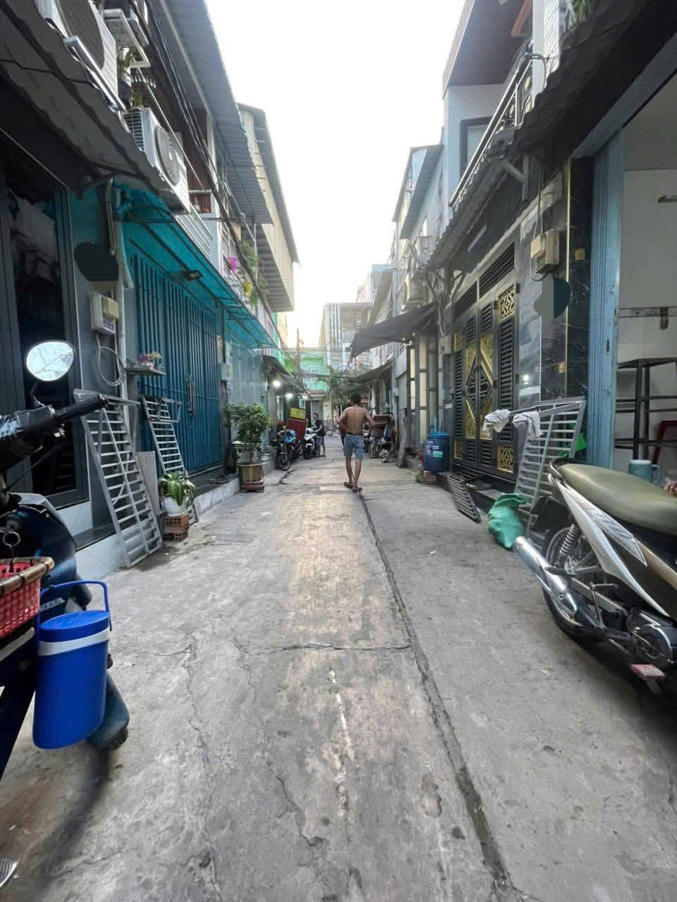 Hẻm 2/ - Hẻm Xe Hơi - 4 Tỷ Nhỉnh - Bình Tân - Nhà Đẹp - Sát Tên Lửa - Gần Chợ - Nở Hậu - 32M2 - 3 TẦNG - 3PN