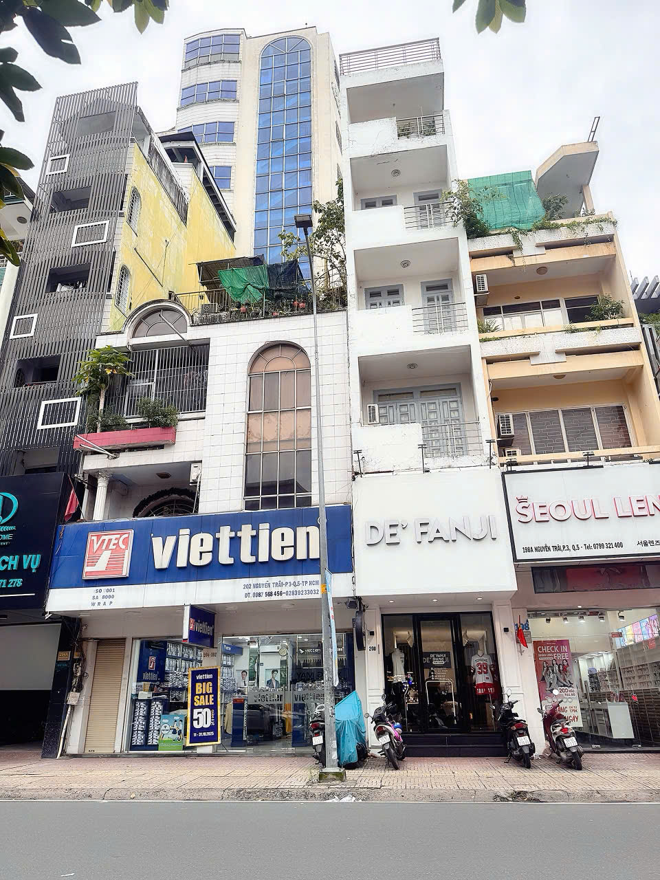 BÁN SIÊU PHẨM NGANG LỚN 7M*21M MẶT TIỀN Đ.NGUYỄN TRÃI NỐI LIỀN QUẬN 1 - CUNG ĐƯỜNG 2 CHIỀU KINH DOANH ĐA NGÀNH ĐỈNH - HDT ĐỀU TỪ VIETTIEN