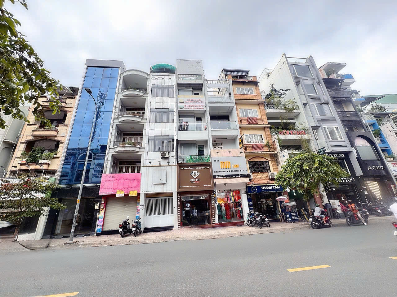HIẾM - BÁN NHÀ MẶT TIỀN ĐƯỜNG 2 CHIỀU NGUYỄN ĐÌNH CHIỂU, Q3 - SỔ HỒNG HOÀN CÔNG CHUẨN NGANG 5M*16M - DÒNG TIỀN ĐỀU 70TR/TH * LIÊN HỆ GIANG GIANG: 093.86.76.685