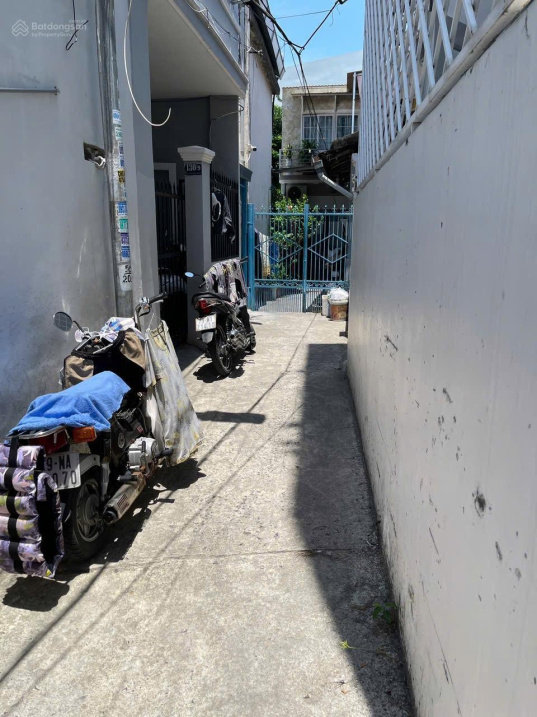 Bán nhà hẻm Nguyễn Hữu Huân giá rẻ