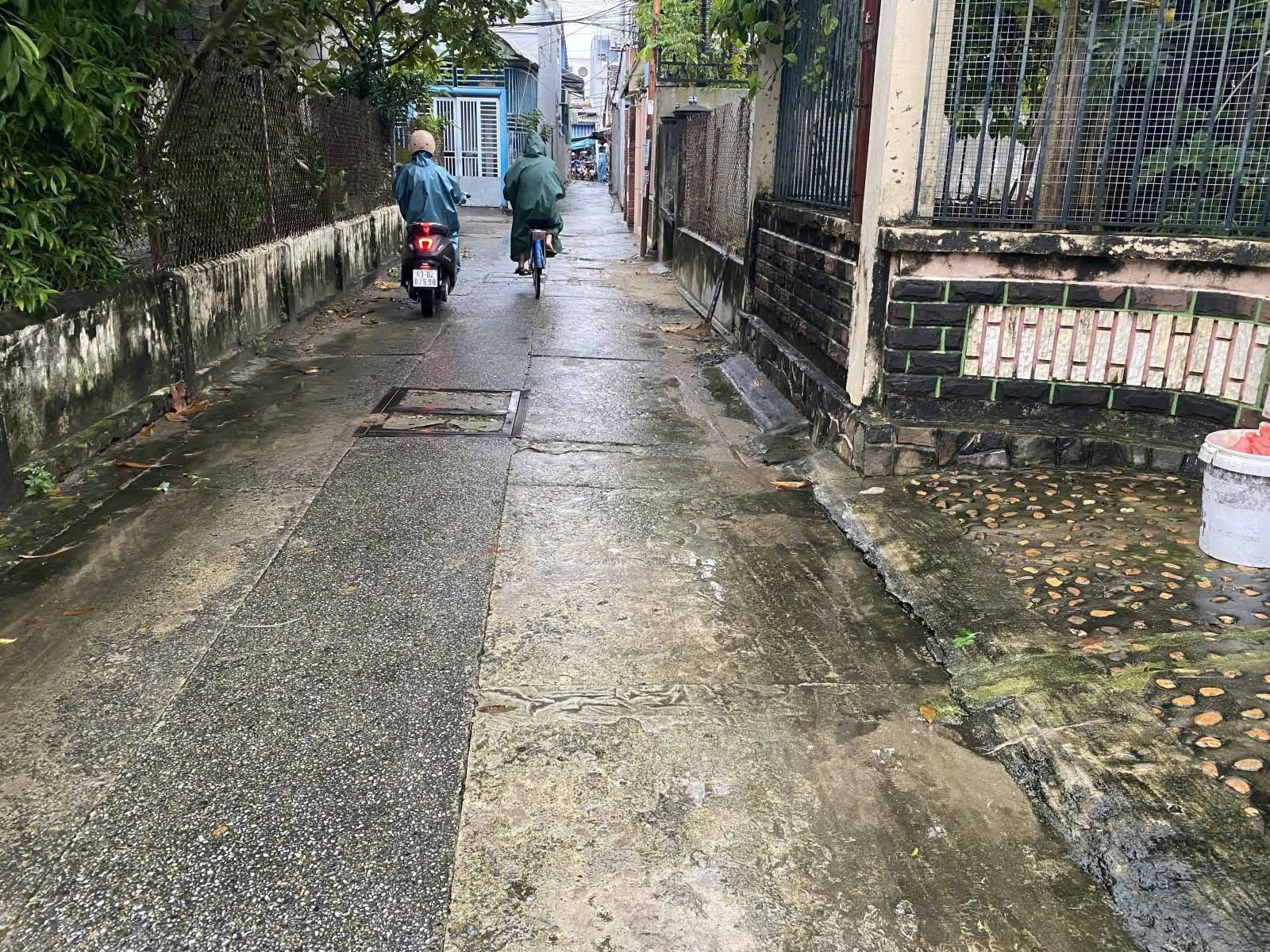 SƠN TRÀ - VÀI BƯỚC RA ĐƯỜNG NGÔ QUYỀN, SÁT CHỢ CHIỀU.  NHÀ C4  DIỆN TÍCH LỚN 110m