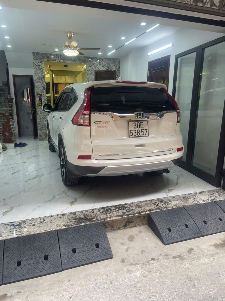LÔ GÓC TRẦN DUY HƯNG – MẶT TIỀN 5M – 6 TẦNG THANG MÁY – GARA OTO