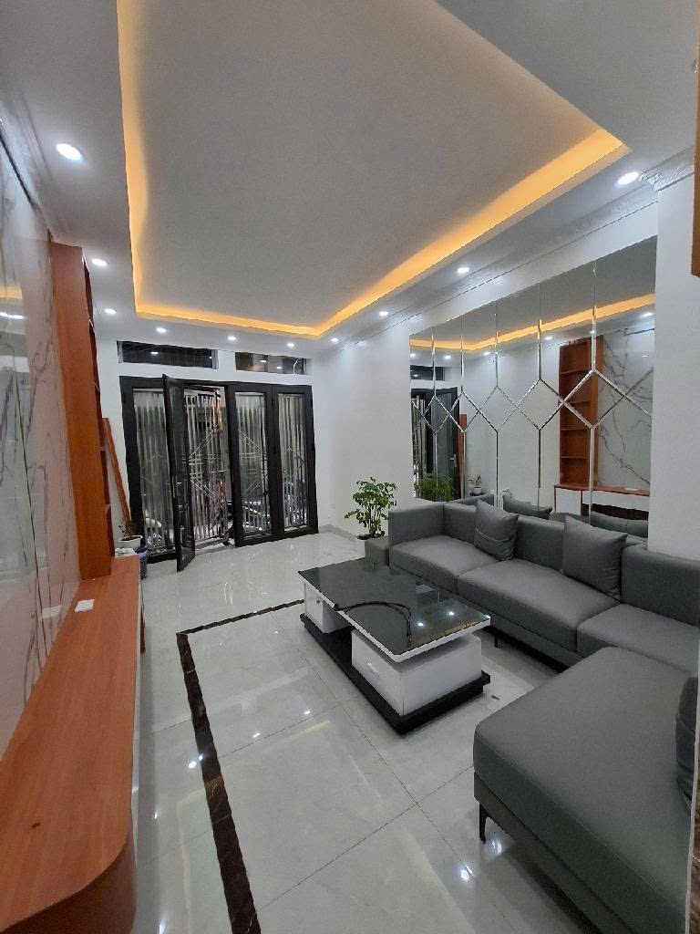 SIÊU PHẨM NGÔ QUYỀN HÀ ĐÔNG_40M PHÂN LÔ ÔTÔ ĐỖ CỬA_ FULL NỘI THẤT_ AN SINH TUYỆT ĐỈNH NHỈNH 10 TỶ