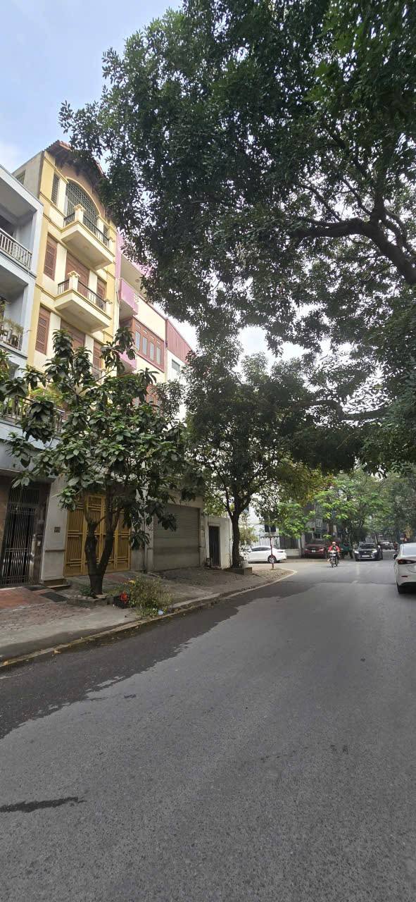 ???? LIỀN KỀ VIP KĐT VĂN QUÁN, BẠCH THÁI BƯỞI 80M2 5T MT 4.5M, CHỈ 24.5 TỶ ????