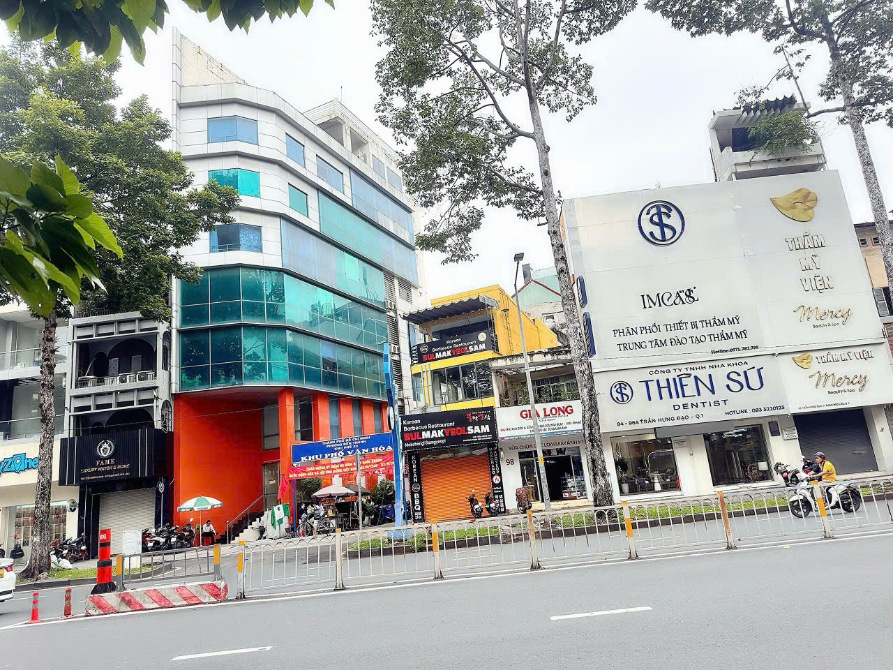 ĐỘC TÔN HIẾM BÁN - CĂN GÓC 2 MẶT TIỀN 40M Đ. TRẦN HƯNG ĐẠO, Q1 - NGAY PHỐ TÂY BÙI VIỆN - DÒNG TIỀN ĐỀU 88TR/TH*LH GIANG GIANG: 0938676685