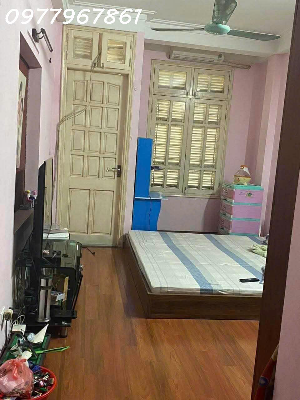 Cho thuê nhà 3 tầng siêu đẹp tại Tây Mỗ, Hà Nội, full nội thất xách vali vào ở ngay