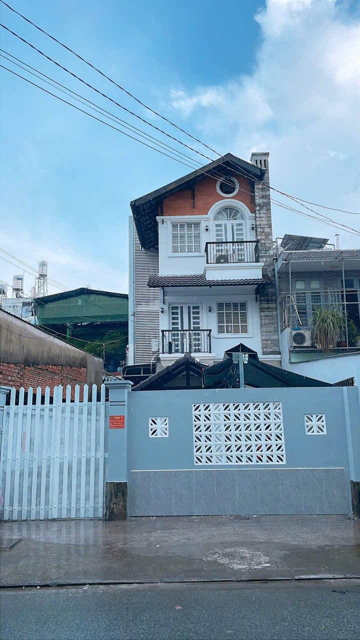 NHÀ ĐẸP – GIÁ TỐT  – CHÍNH CHỦ CẦN BÁN tại ĐHT02, Phường Đông Hưng Thuận, Quận 12, Tp Hồ Chí Minh