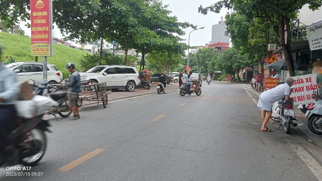 BÁN ĐẤT NGỌC THỤY 36M, GIÁ 7 TỶ 500 TRIỆU, KHU VỰC TRUNG TÂM NGỌC THỤY