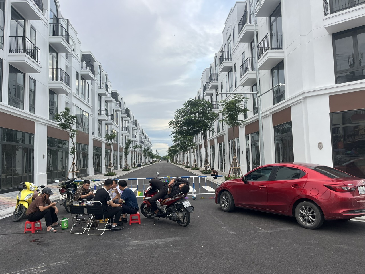 bán gấp căn liền kề 4 tầng thủy nguyên hải phòng giá 1ty 500tr LH 083.2865.116