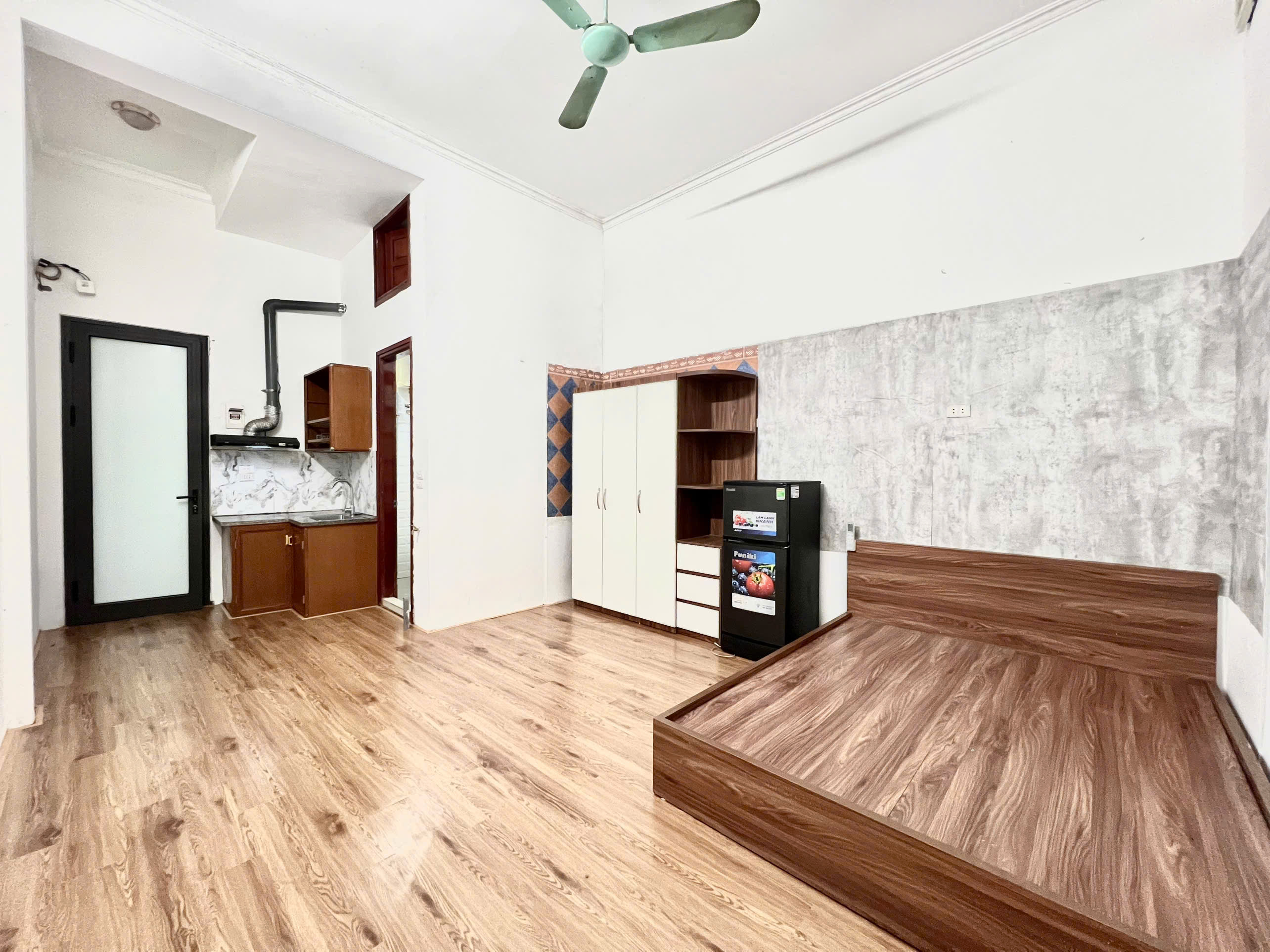 Cho Thuê 1pk 1pn Full đồ giá rẻ 5tr2 cực đẹp Ngõ 67 Giáp Bát, Hoàng Mai