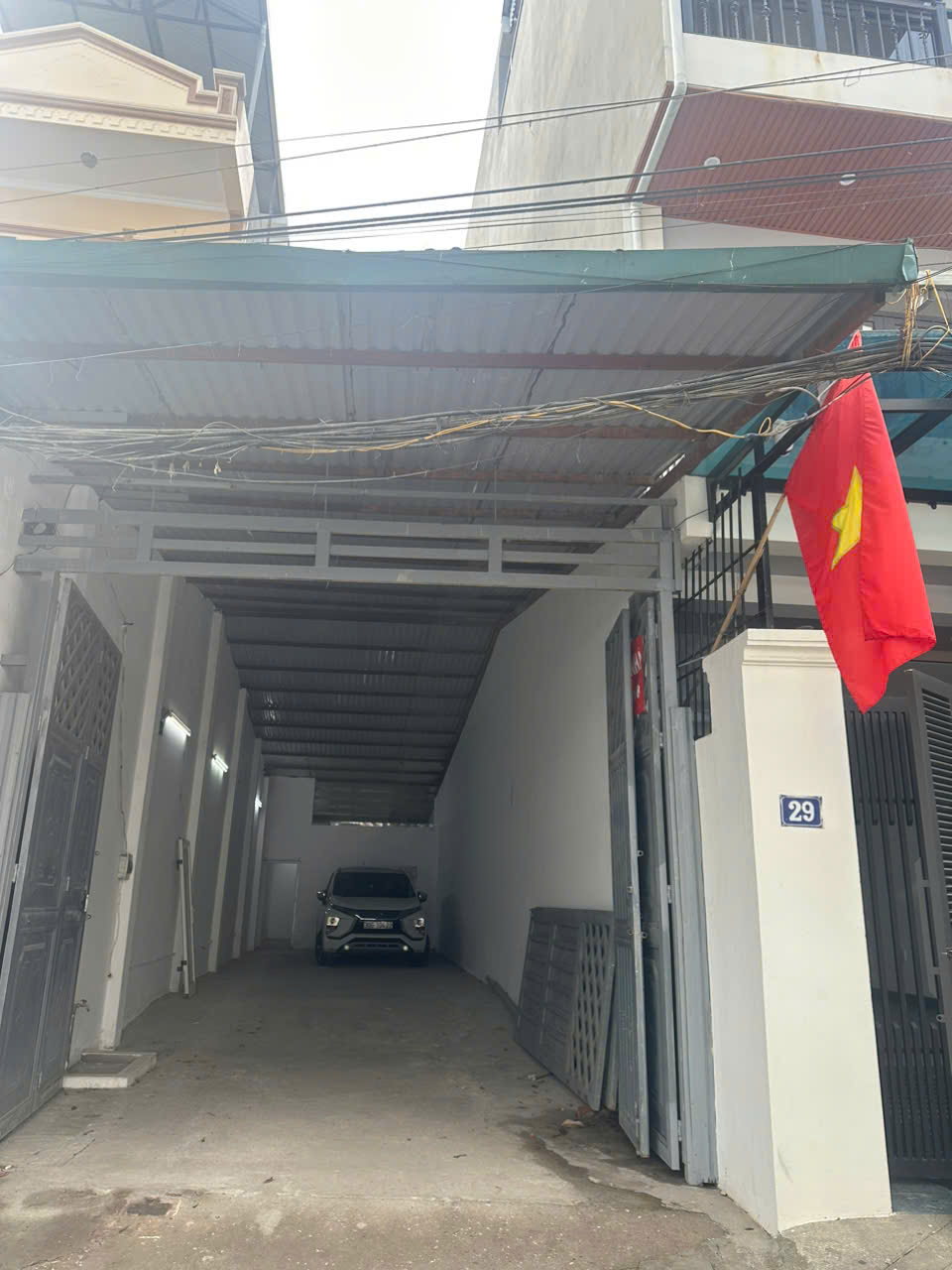 BÁN NHÀ ĐẤT SỔ ĐỎ ĐANG LÀM XƯỞNG HOÀNG MAI , NGÕ 225 NGUYỄN ĐƯC CẢNH OTO VÀO NHÀ