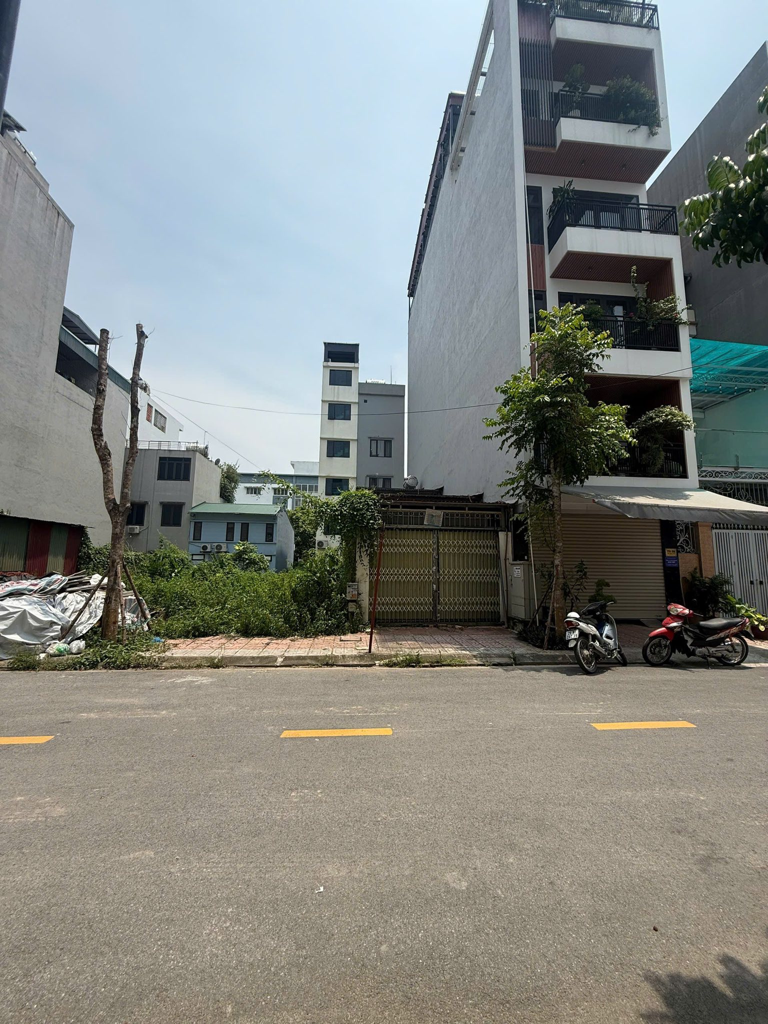 BÁN GẤP LÔ ĐẤT 120M2 NGỌC THỤY VIEW CÔNG VIÊN 120M2, MT 7M. XÂY TÒA NHÀ VP - 59 TỶ